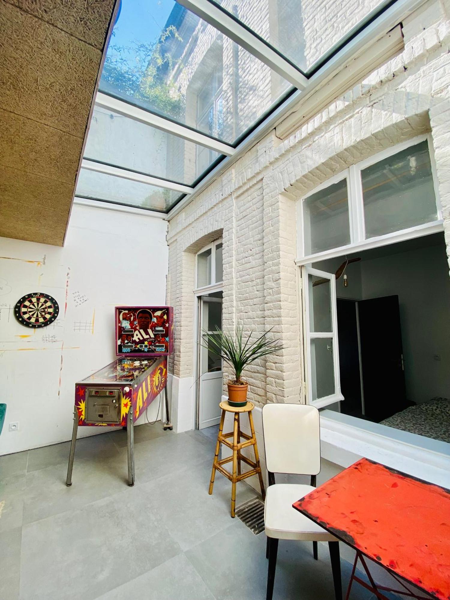 Oasis Urbaine - Spacieux Et Calme Avec Patio Lille Exteriér fotografie